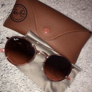 Women’s sunglasses